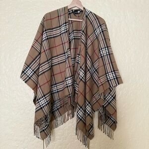 Beautiful Cape/shawl